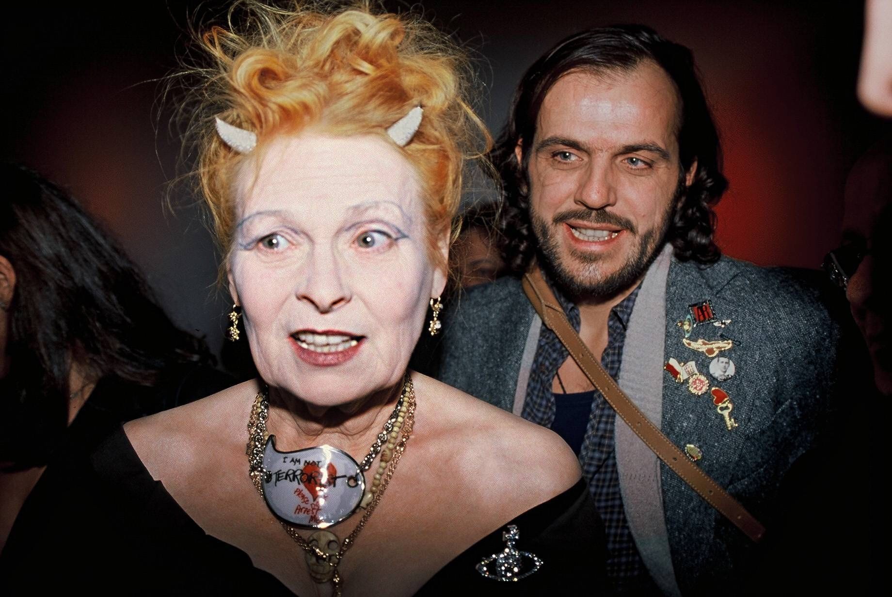 Vivienne Westwood mit Ehemann Andreas Kronthaler bei der Eröffnung einer Retrospektiv-Ausstellung in Düsseldorf 2006