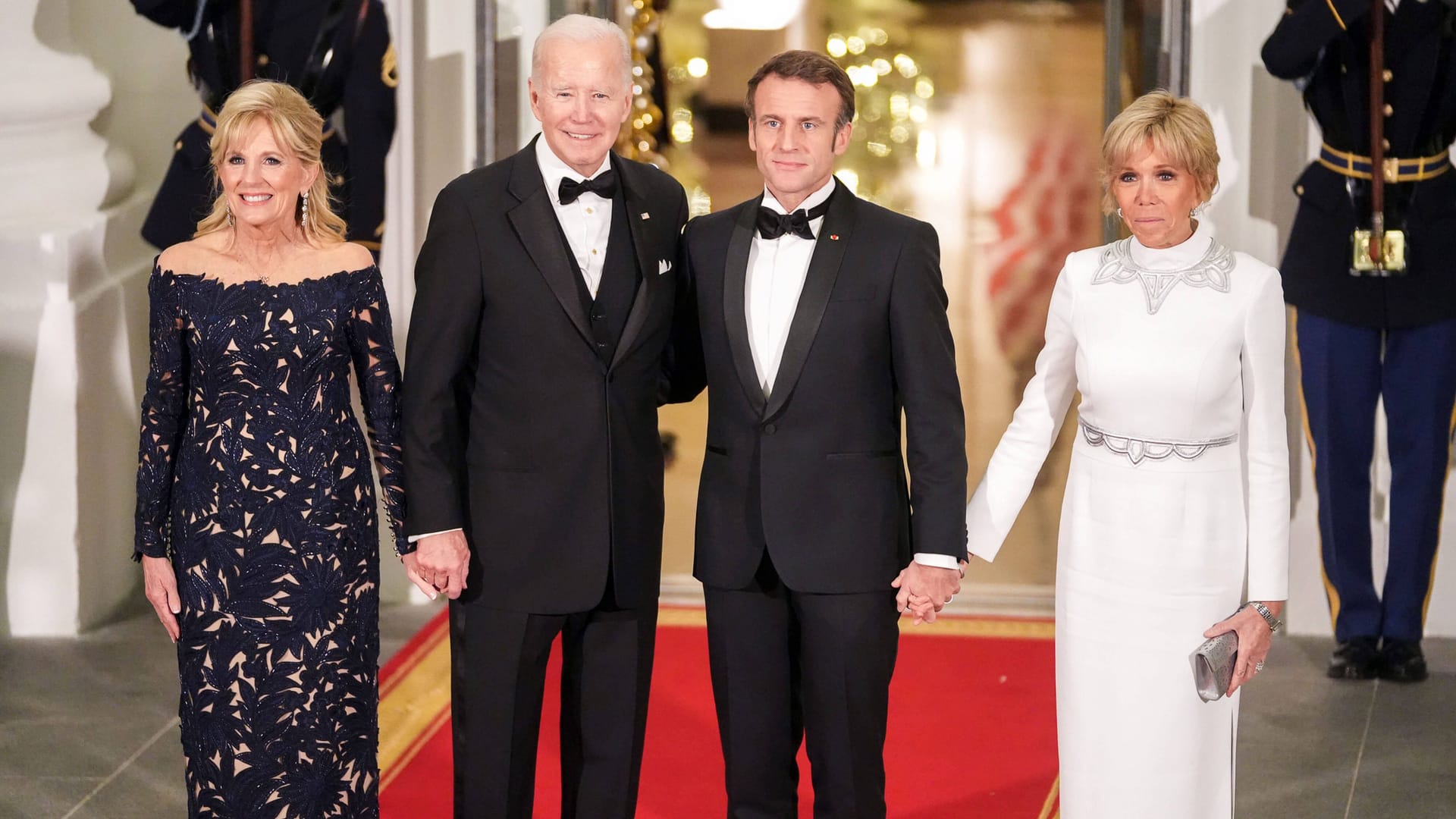 US-Präsident Joe Biden mit seiner Frau Jill und Frankreichs Präsident Emmanuel Macron mit seiner Frau Brigitte