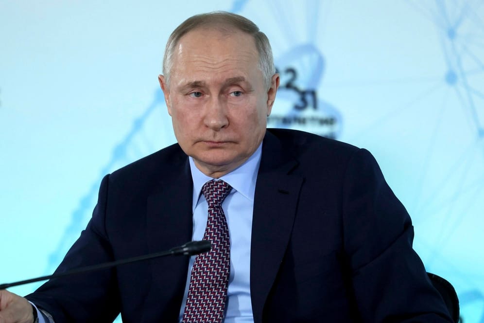 Wladimir Putin: Russland Machthaber hofft auf Spannungen im westlichen Bündnis.