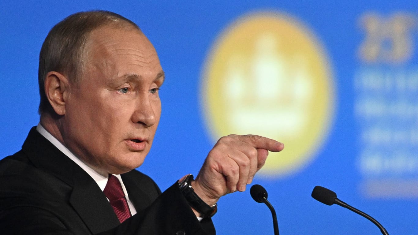 Wladimir Putin: Russlands Machthaber wird den Krieg weiterführen, sagt Historiker Orlando Figes.