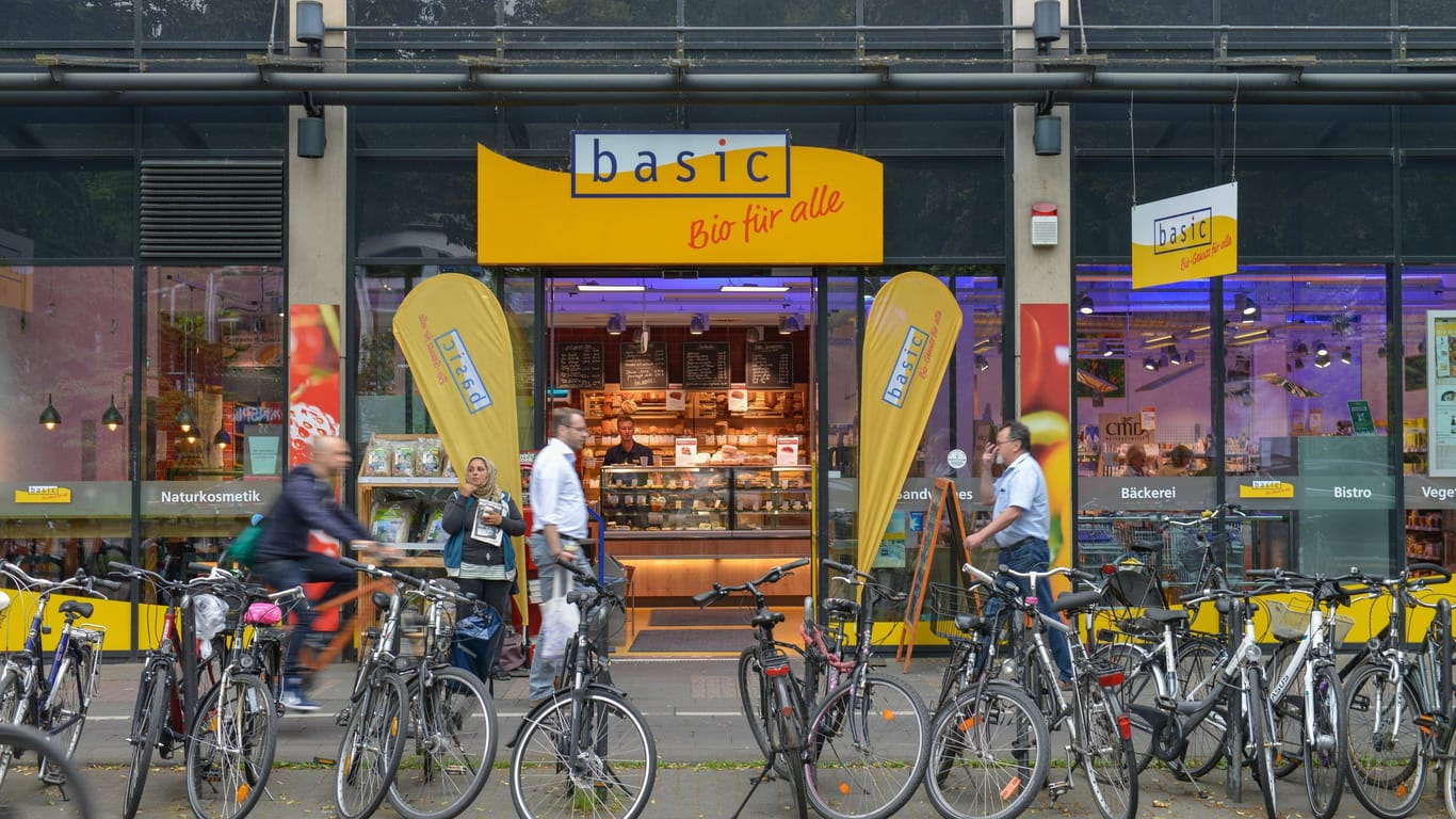 Filiale des Bio-Supermarkts Basic (Archiv): Das Unternehmen will sich Eigenverwaltung sanieren.