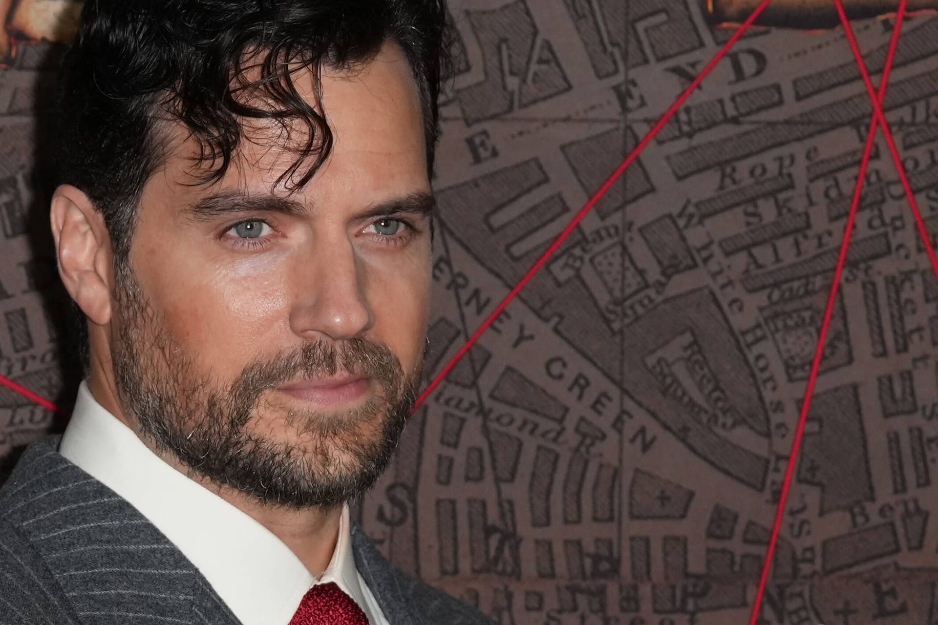 Henry Cavill: Der Schauspieler gibt Neuigkeiten bekannt.