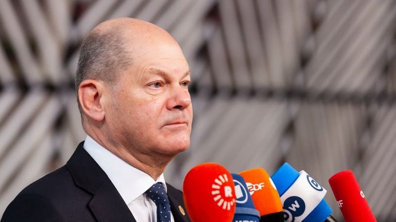 Olaf Scholz: Der Kanzler ist zum EU-Gipfel der Staats- und Regierungschefs in Brüssel.