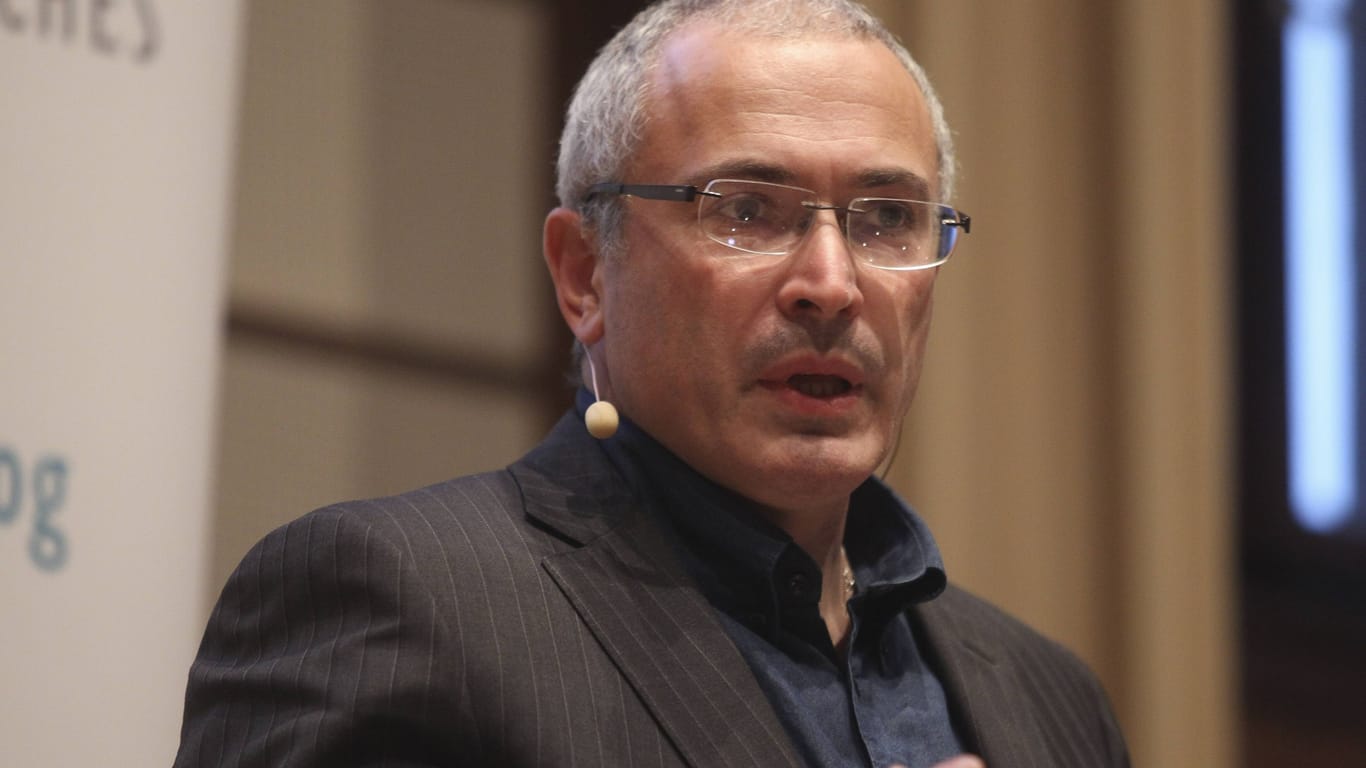 Der Kremlkritiker Michail Chodorkowski gehörte zu einer der wichtigsten Oligarchen, die Putin aus dem Weg räumen ließ.