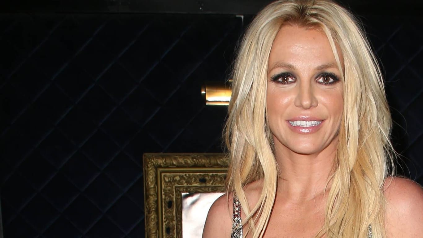 Britney Spears: Die Sängerin hat sich vor über einem Jahr von der Vormundschaft befreit.