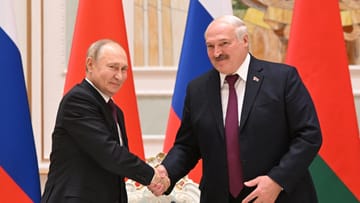 Putin und Lukaschenko: Sie wollen ihre Zusammenarbeit im Verteidigungssektor stärken.