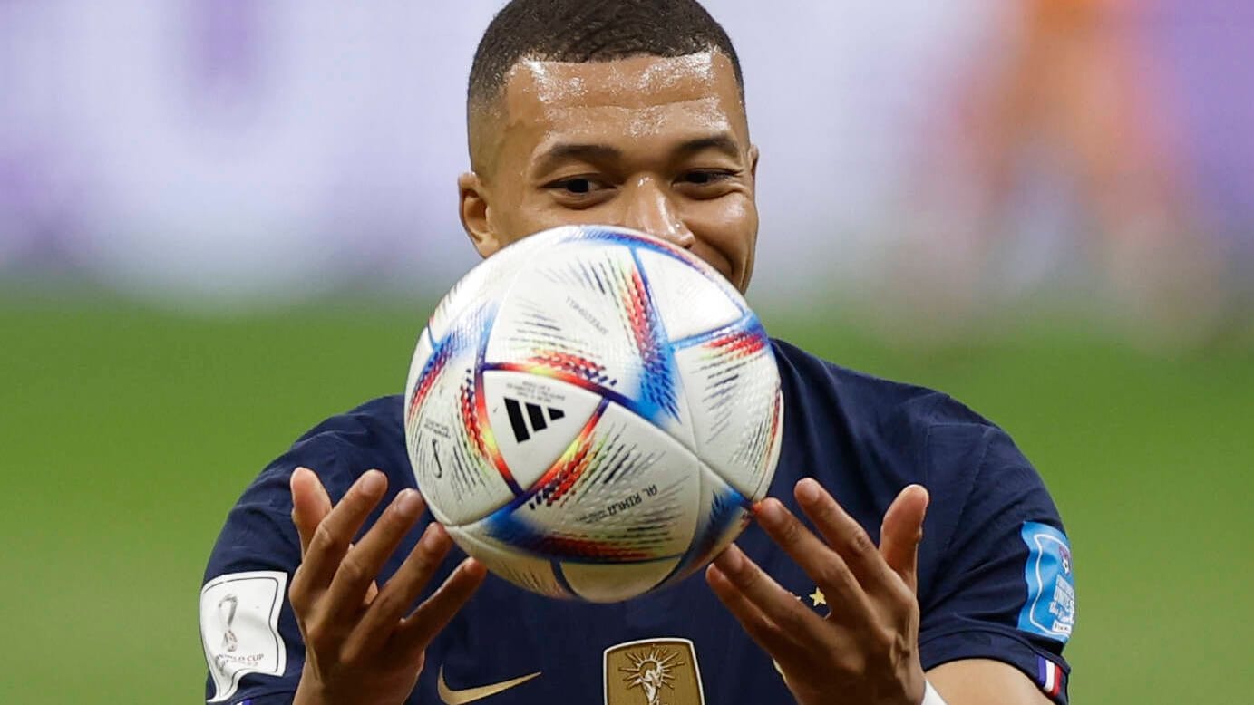 Kylian Mbappé: Im Halbfinale werden die Teams, darunter auch Frankreich, mit neuem Ball spielen.