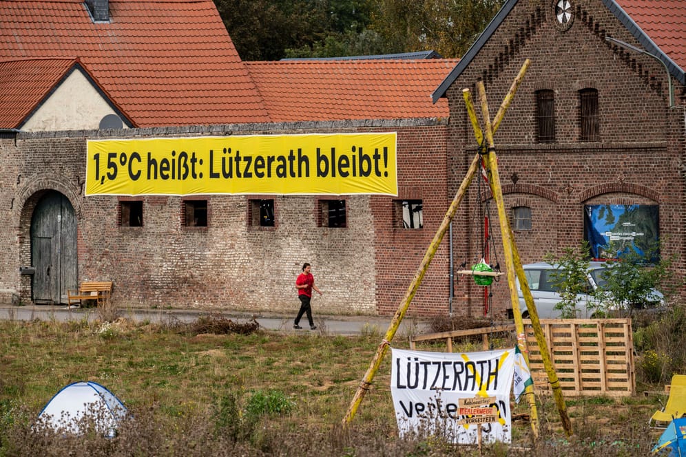 Das Dorf Lützerath (Archivbild): Eine bürokratische Hürde zur Räumung des Ortes ist genommen.