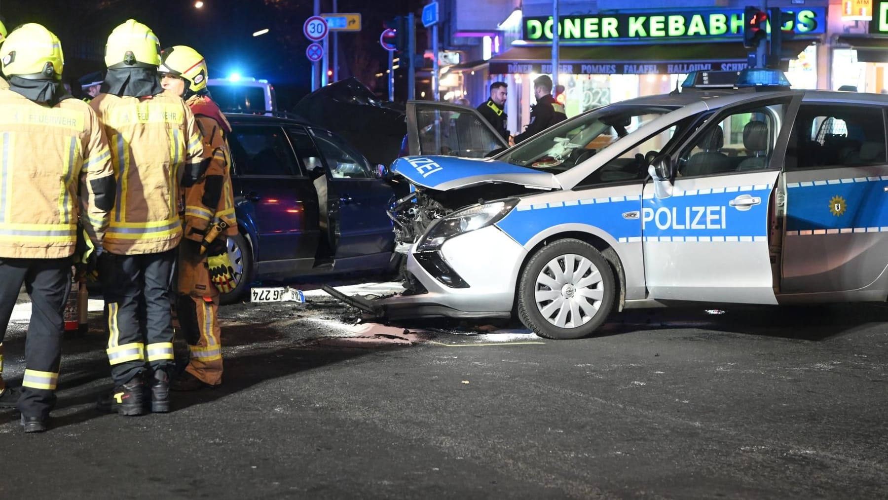 Berlin-Neukölln: Alkoholisierter Polizist verursacht Unfall – drei ...