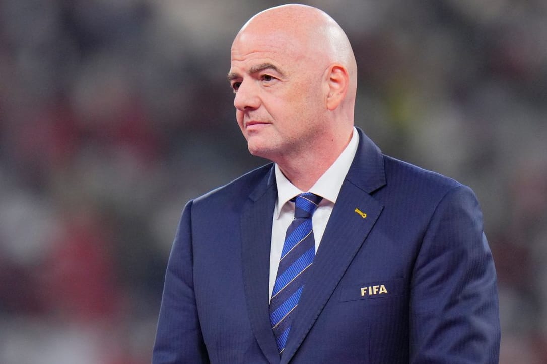 Fifa-Präsident Infantino vor der Siegerehrung beim Spiel um den dritten Platz: Wut der Marokkaner.