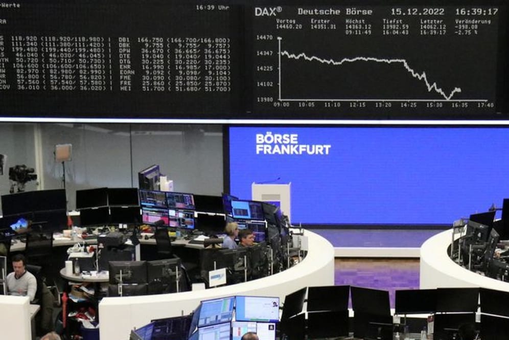 Blick in den Frankfurter Handelssaal: Die Zinsankündigung der EZB sorgt für schlechte Stimmung an der Börse.