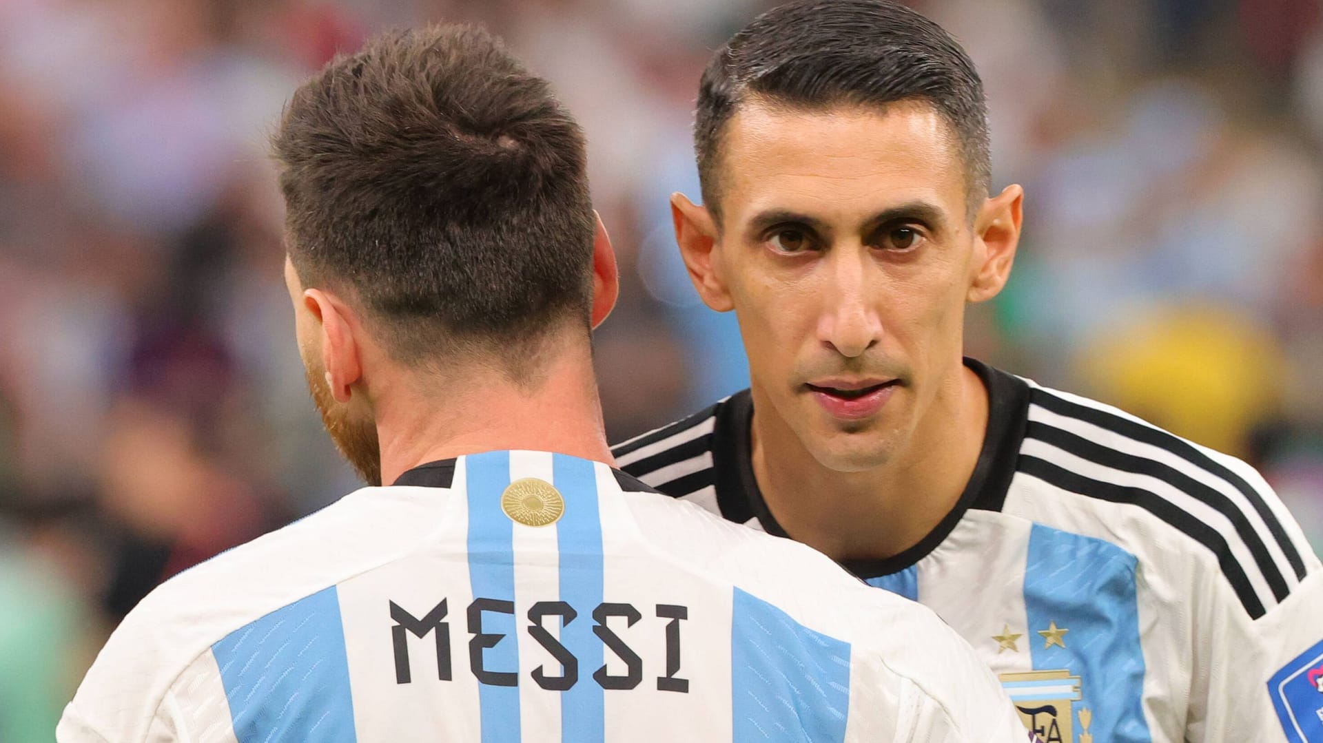 Lionel Messi mit Altstar Angel di Maria: Der Flügelspieler von Juventus Turin steht in der Startaufstellung.