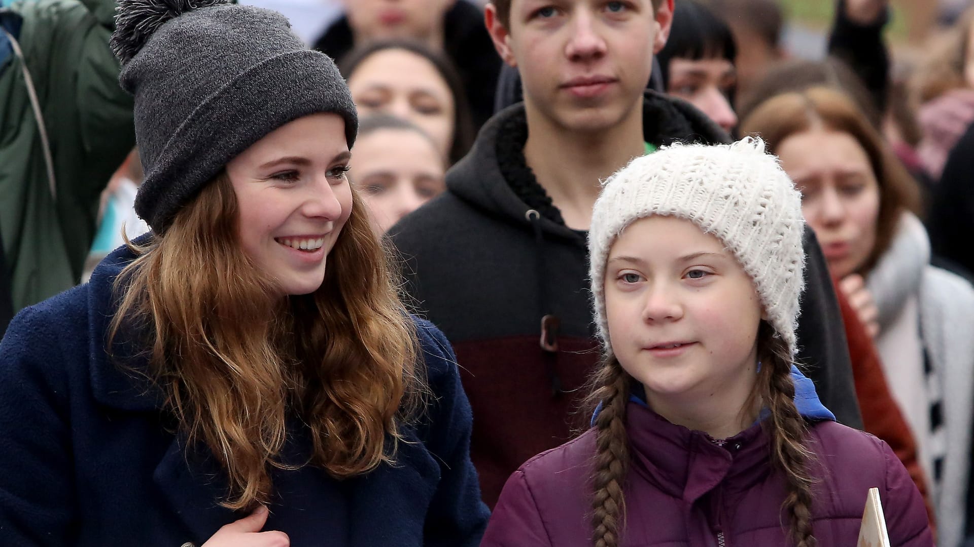 Luisa Neubauer und Greta Thunberg bei einer "Fridays for Future"-Demo 2019 in Hamburg.