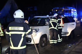 Unfallstelle in Pfungstadt: Die Fahrerin des Mini Coopers wurde schwer verletzt.