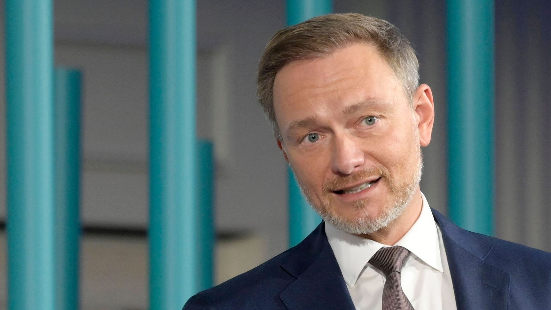 Christian Lindner: "Wir können die Menschen mit ihren wirtschaftlichen Sorgen nicht alleinlassen."