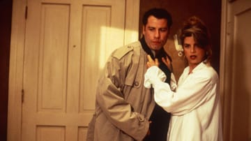 In 1989, John Travolta and Kirstie Alley stood together for the first time "Look who's talking" in front of the camera.