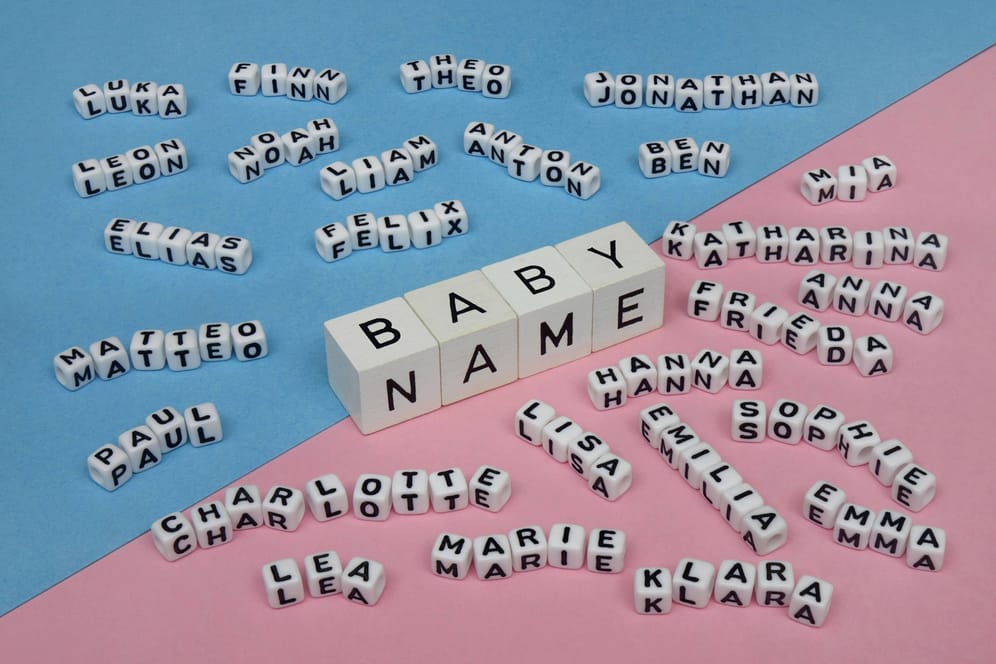 Beliebte Babynamen als Buchstabenwürfel (Symbolfoto): Der Hobby-Namensforscher wertete unter anderem Daten von Standesämtern aus.