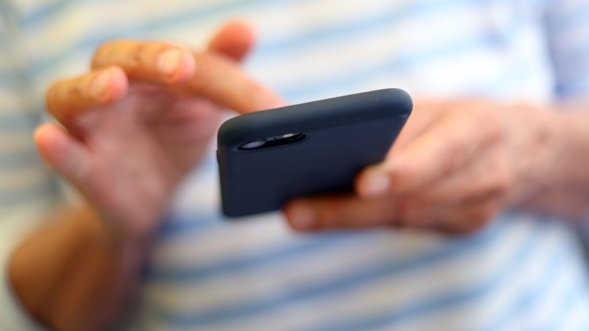 Höheres Datenvolumen: Bei den Smartphone-Nutzern setzt sich der Trend fort. Höheres Datenvolumen: Bei den Smartphone-Nutzern setzt sich der Trend fort.