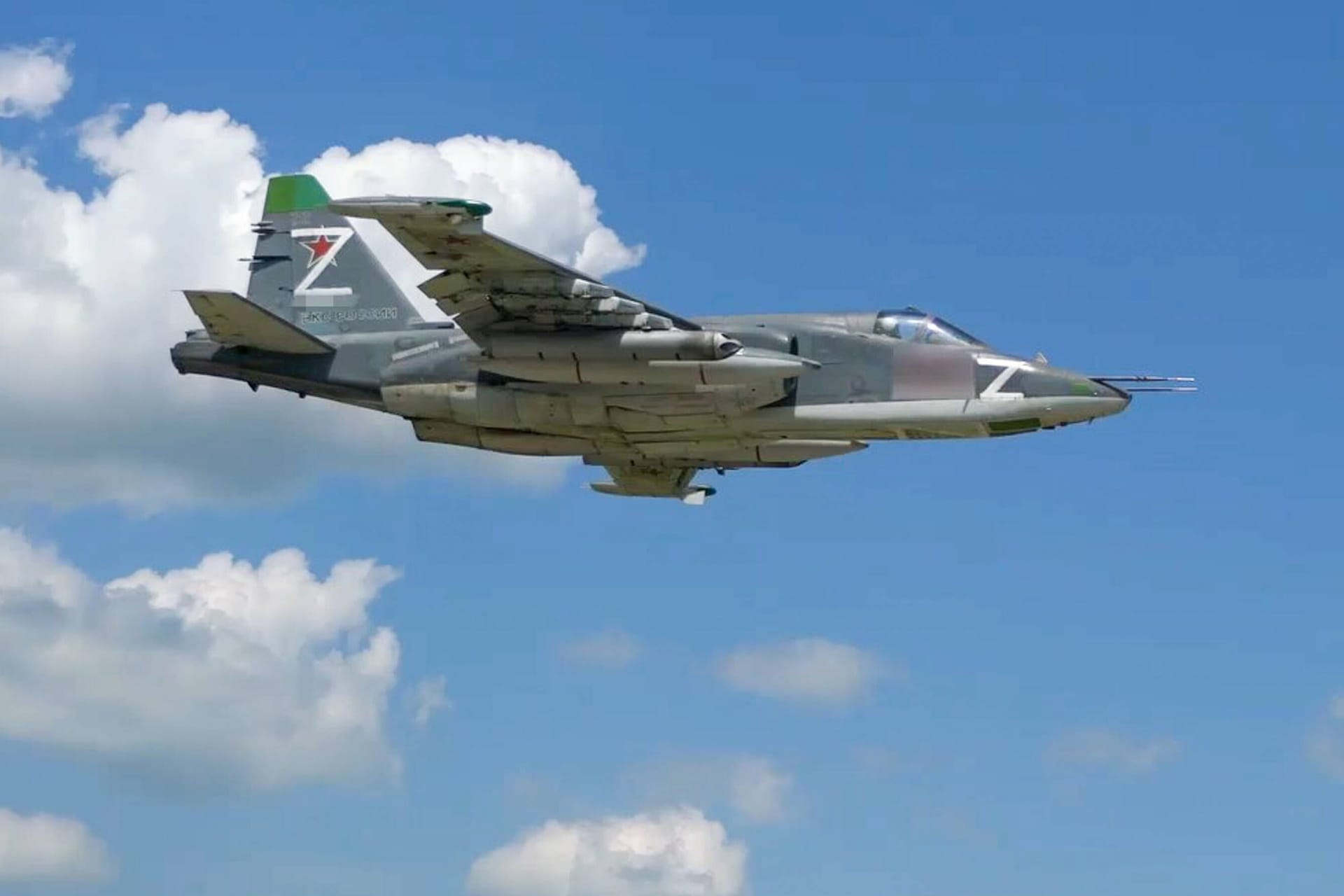 Eine Sukhoi Su-25: Das Erdkampfflugzeug wird modernisiert, vor allem was die Waffenausstattung betrifft.