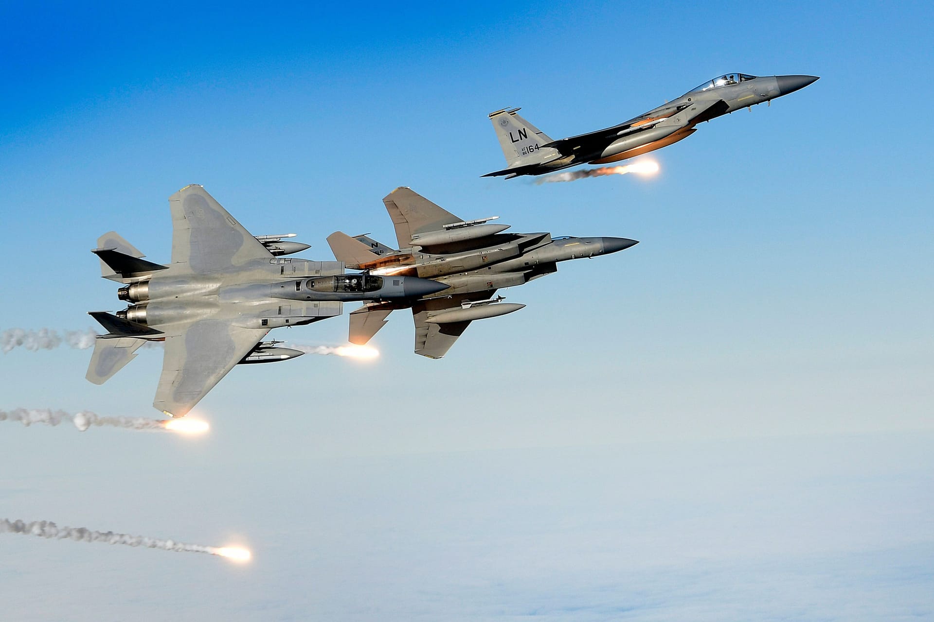U.S. Air Force F-15C Kampfjets (Archivbild): Die Ukraine ist an amerikanischen und auch deutschen Jets interessiert.