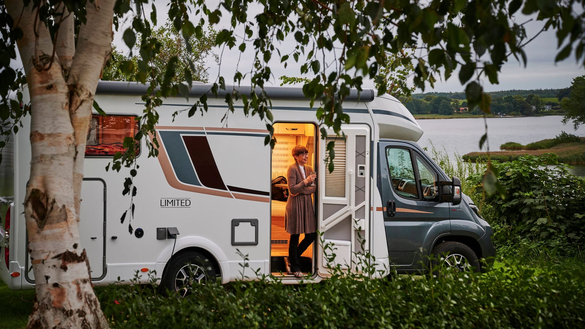 Urlaub mit dem Wohnmobil: Er gilt manchen als günstige Alternative zum Hotel. Aber das stimmt nicht unbedingt.