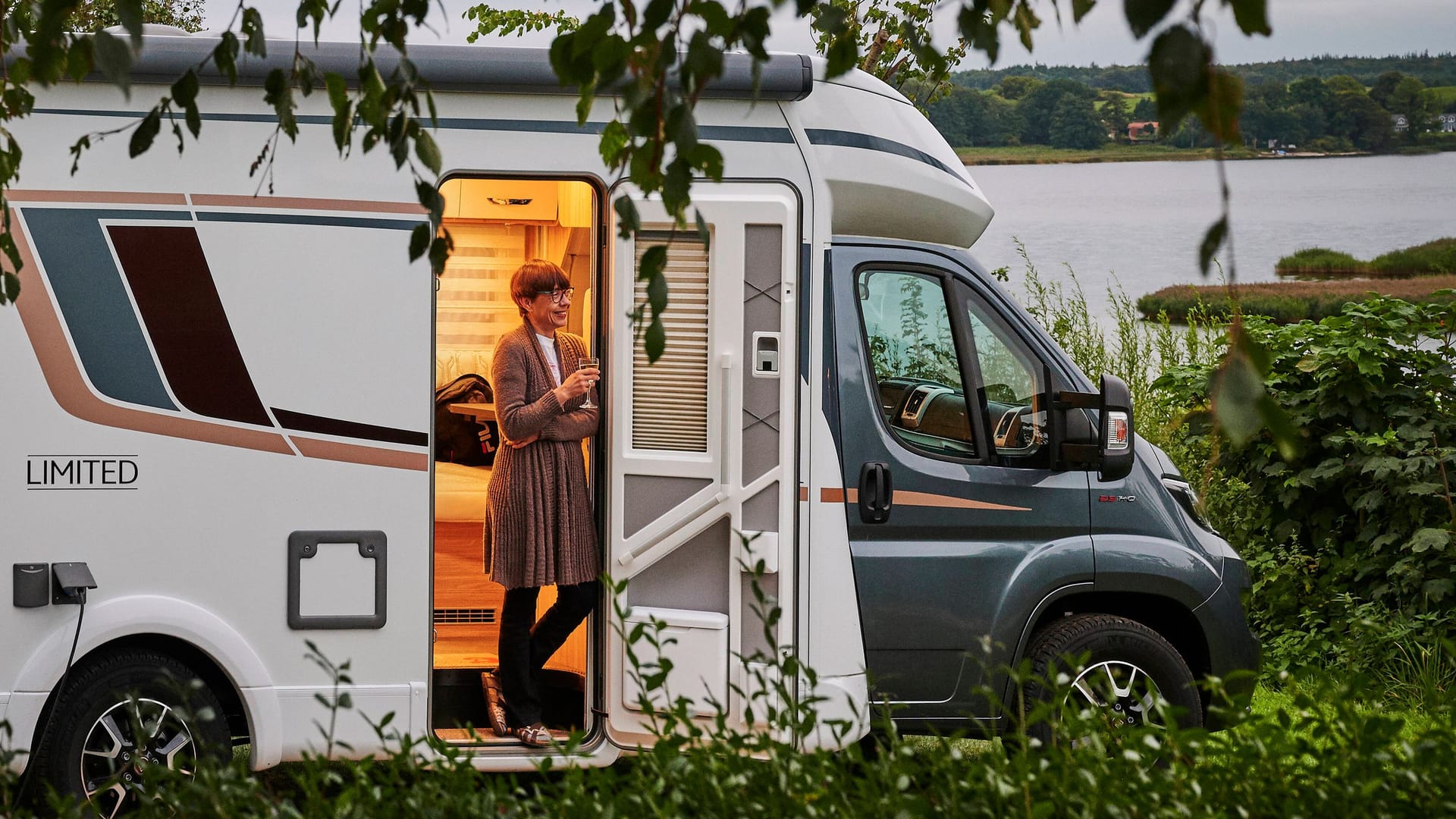 Urlaub mit dem Wohnmobil: Er gilt manchen als günstige Alternative zum Hotel. Aber das stimmt nicht unbedingt.