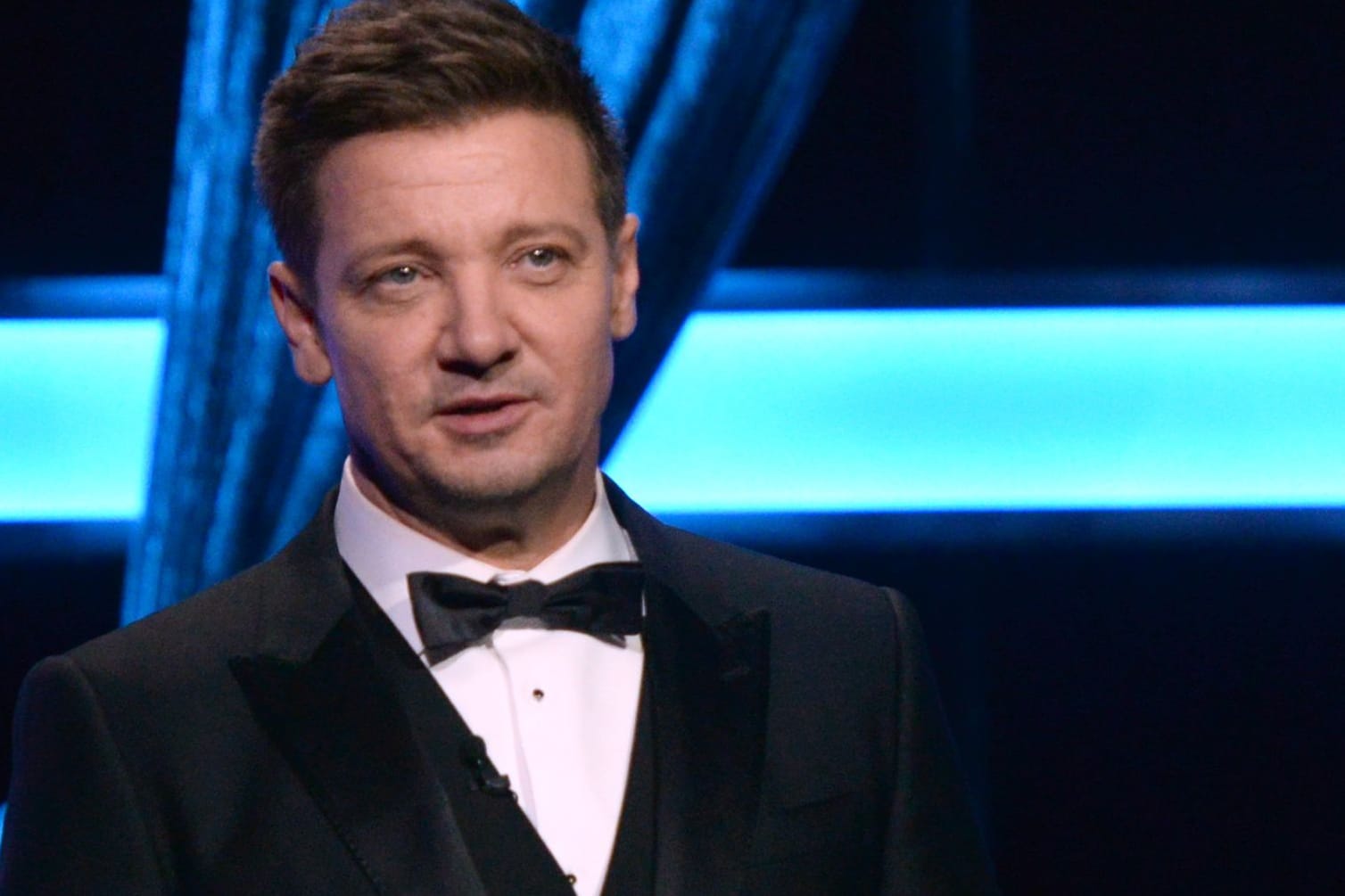 Jeremy Renner: Der Schauspieler hatte einen schlimmen Unfall mit einem Schneepflug.