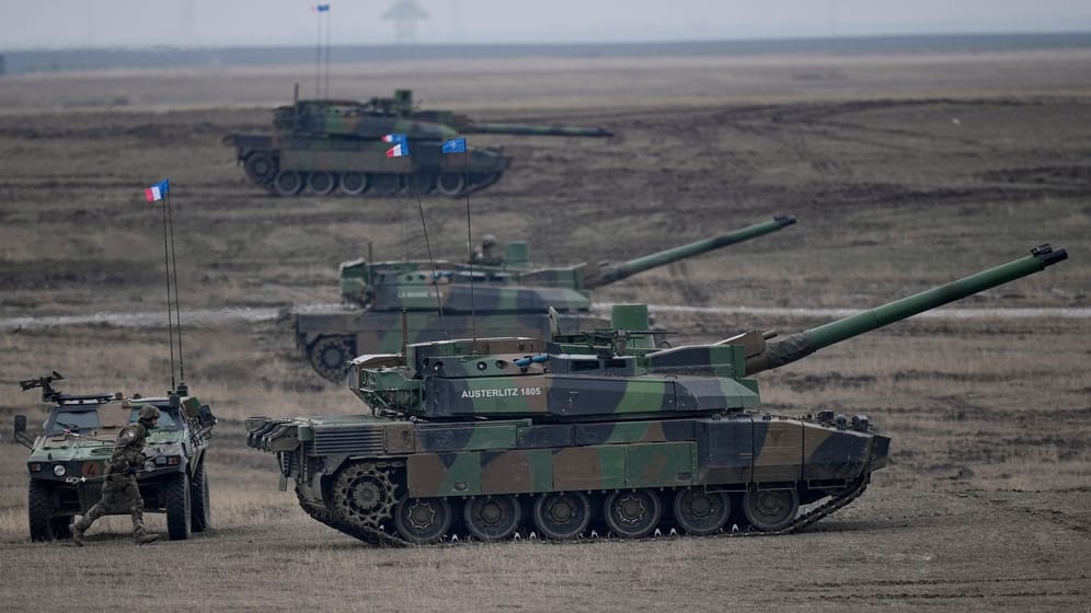 Französische Leclerc-Kampfpanzer in Rumänien: "Es gibt nur etwa 220 Leclerc-Panzer, die einsatzfähig sind."