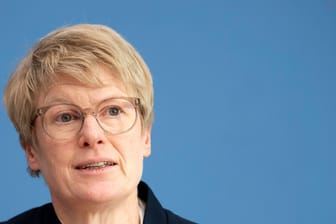 Die Wirtschaftsweise Veronika Grimm (Archivbild) warnt vor einer Gasknappheit.