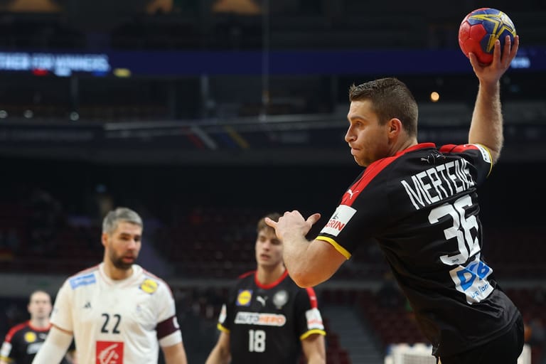 Lukas Mertens (Außen): Sehr aufmerksam bei einem französischen Konter, als er den von Häfner verlorenen Ball sofort zurückeroberte (37.). Im Torabschluss eiskalt und effektiv. Note 3