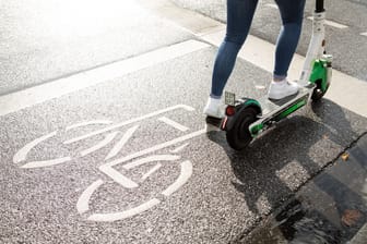 Nicht ohne Straßenzulassung: Für E-Roller gelten strenge Vorschriften.