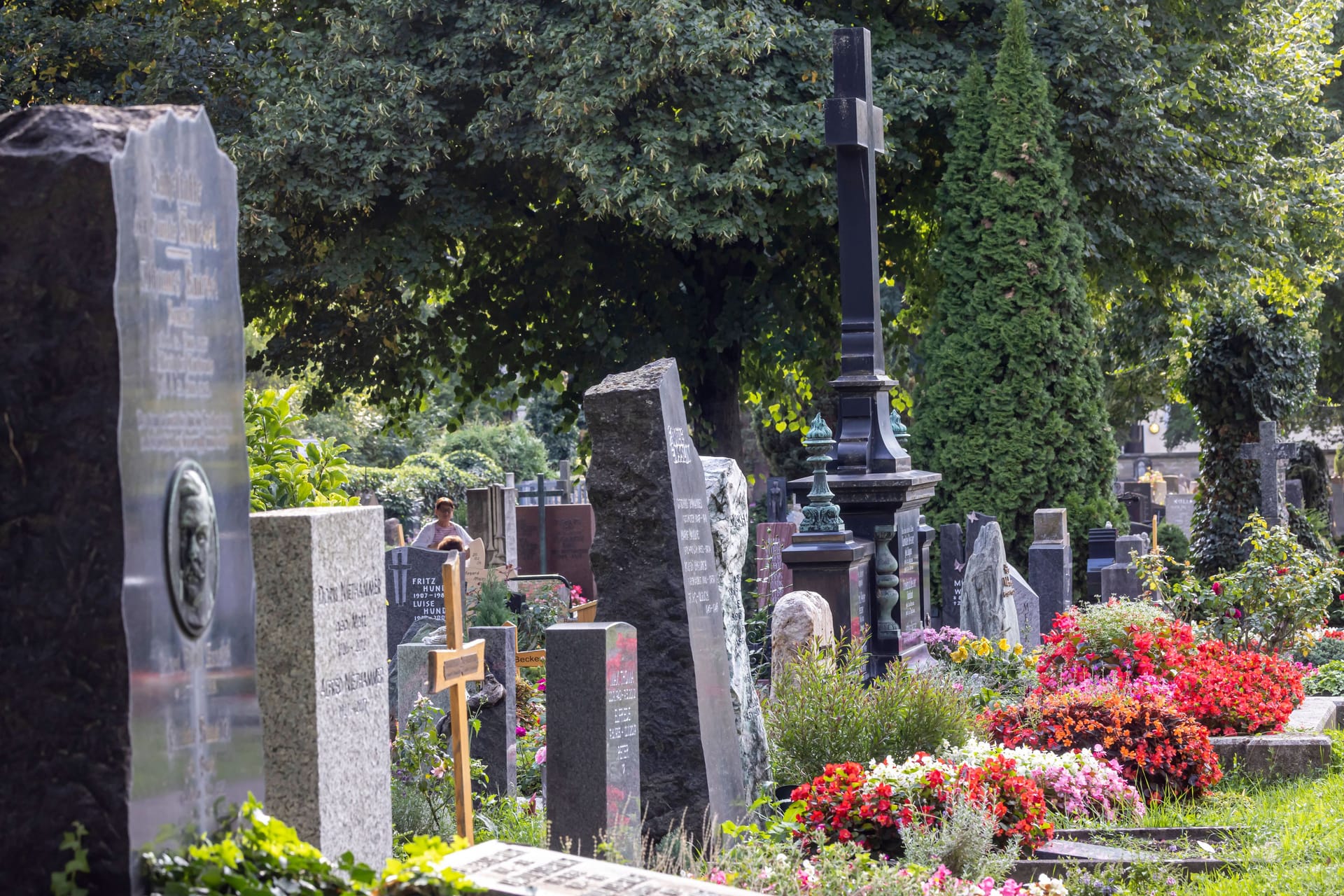 Friedhof (Symbolbild): Die 79-Jährige starb Ende Dezember.