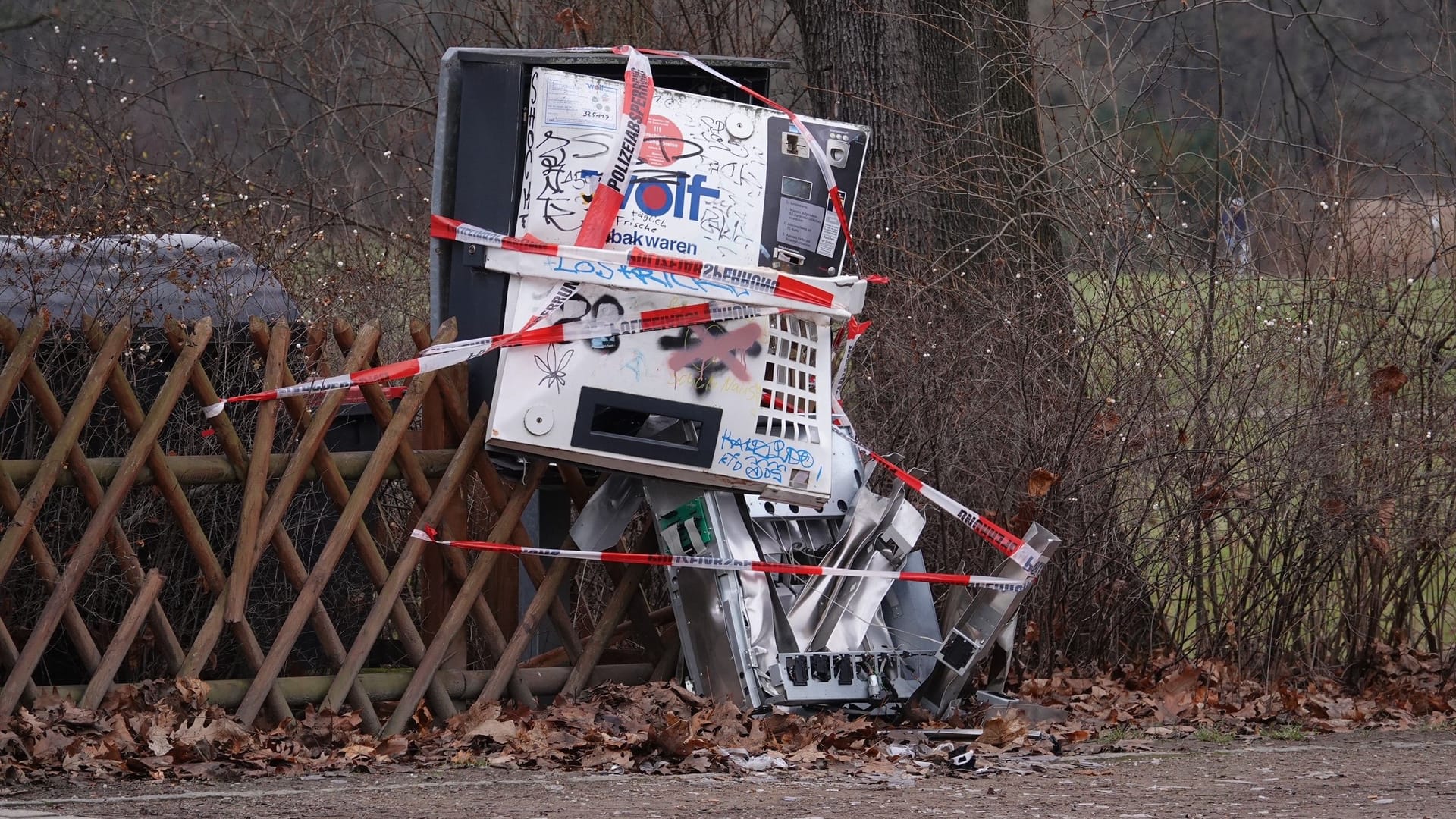 Gesprengter Zigarettenautomat in Dresden, Stübelallee