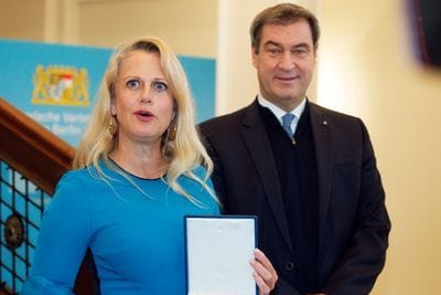 urn:newsml:dpa.com:20090101:230120-911-006210