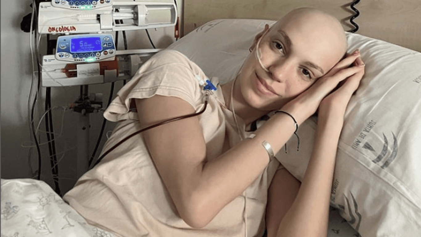 Elena Huelva: Die spanische Influencerin berichtete über Monate hinweg von ihrem Kampf gegen die Krebserkrankung.