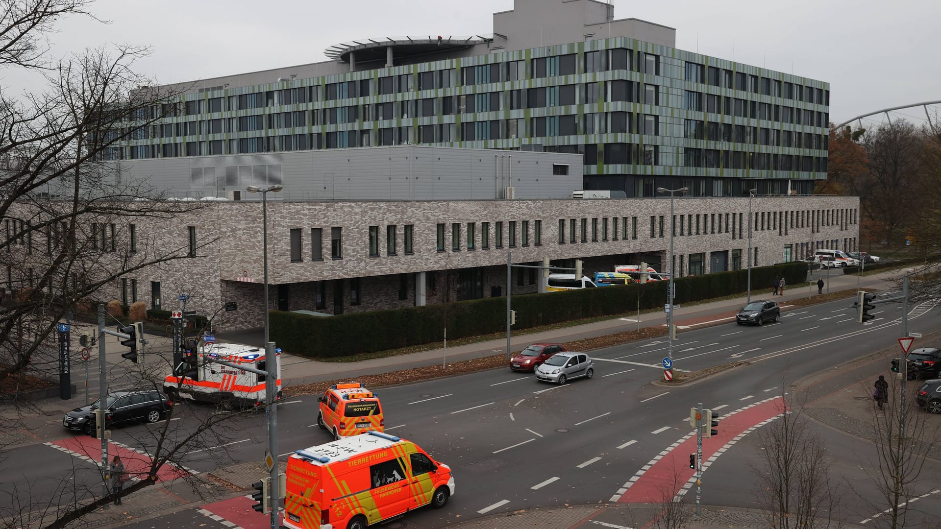 Das Krankenhaus Siloah in Hannover (Archivbild): Immer weniger Jugendliche landen in Hannover wegen schwerem Alkoholrausch in Krankenhäusern.