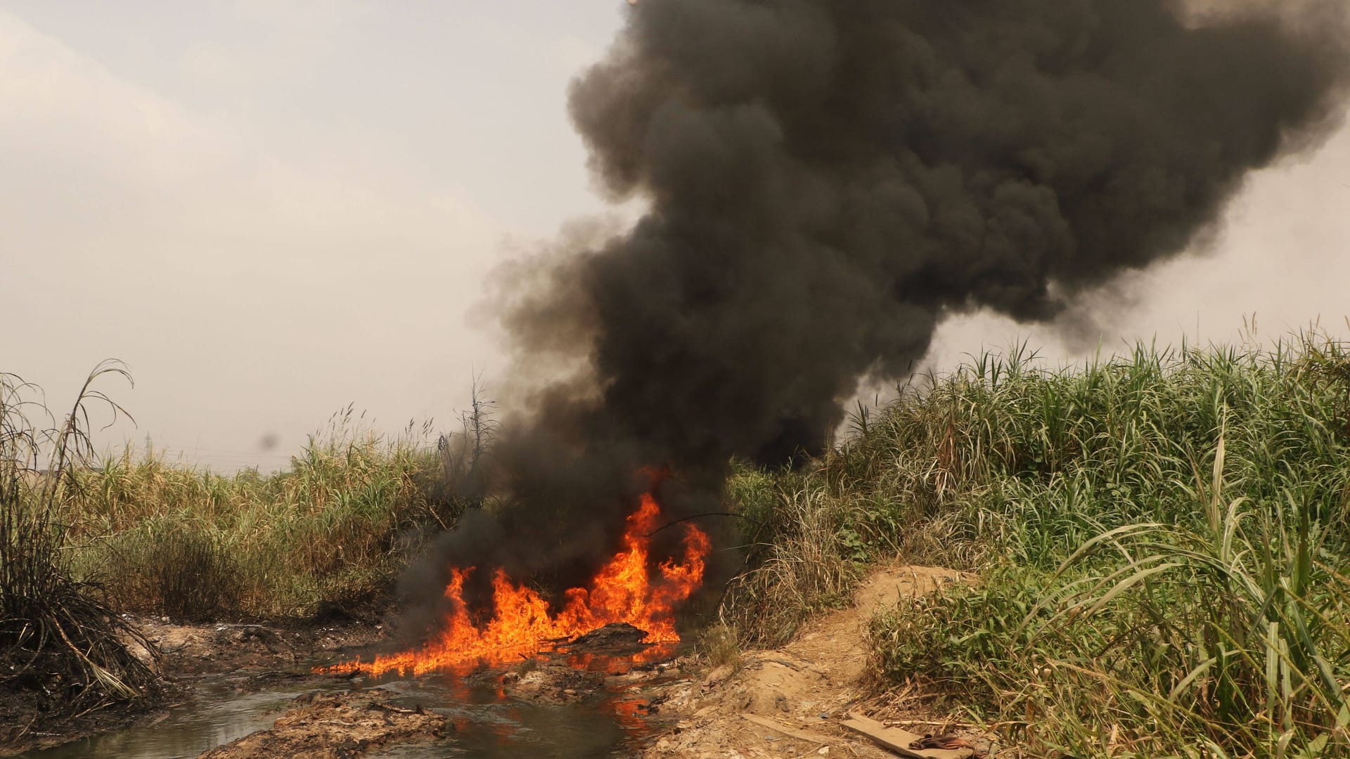 Eine Explosion in Nigeria (Symbolbild): Mehrere Fulani verloren ihr Leben. Eine Explosion in Nigeria (Symbolbild): Mehrere Fulani verloren ihr Leben.