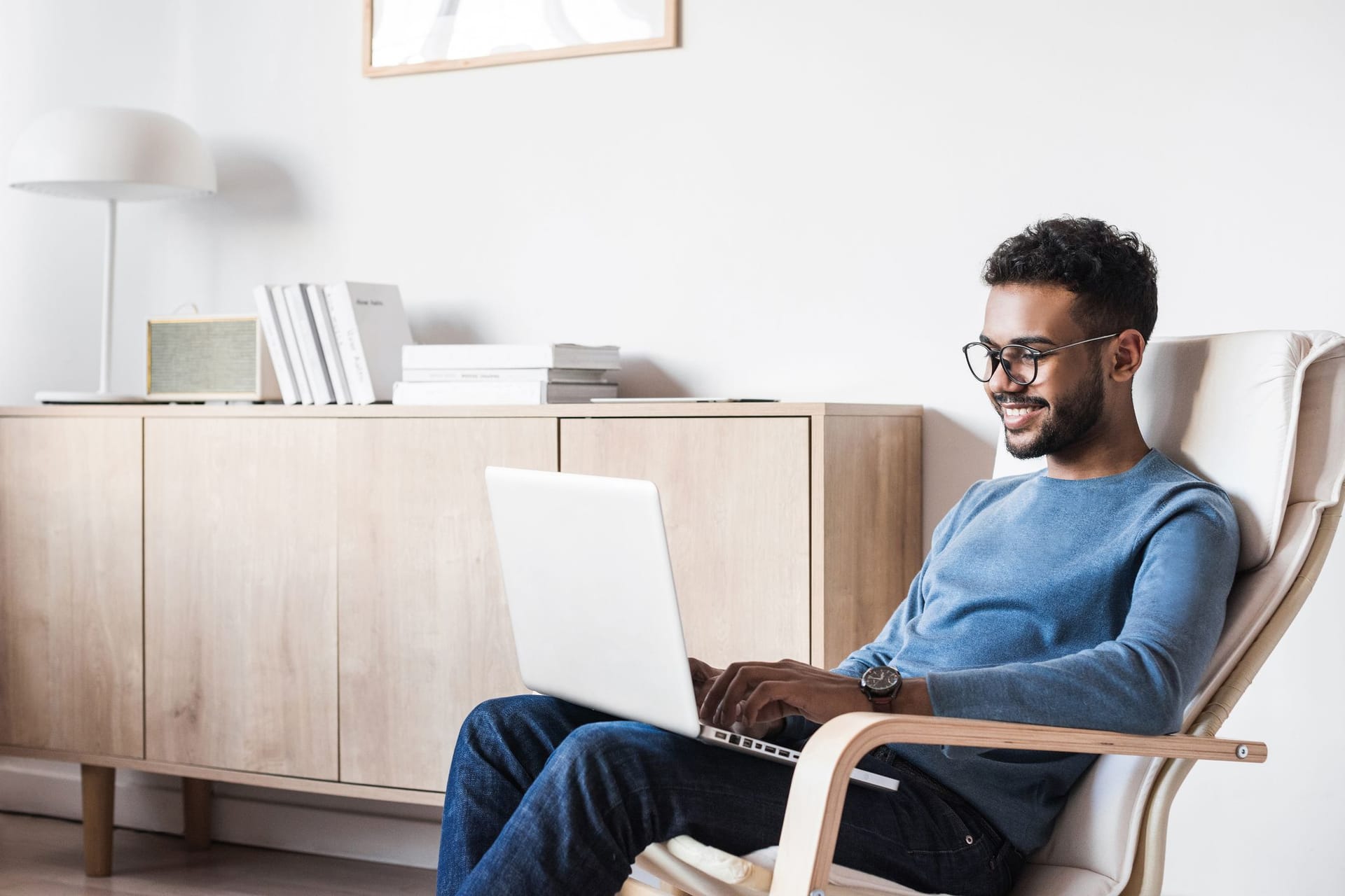 Office Lizenz übertragen: Sie können sich mit Ihrem Office-Konto auf anderen Geräten anmelden und so die Software erneut herunterladen.