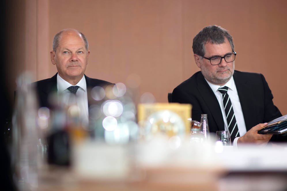 Olaf Scholz und Kanzleramtschef Wolfgang Schmidt: Letzterer soll einem Bericht zufolge heftig mit dem US-Verteidigungsminister aneinandergeraten sein.