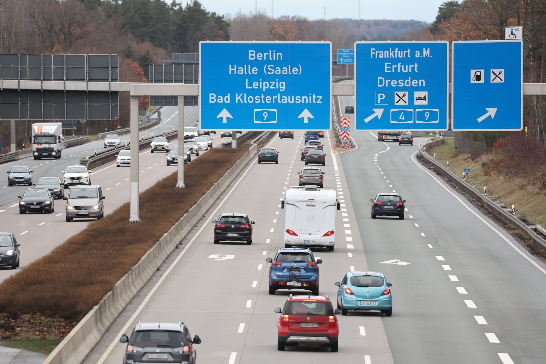 Hermsdorfer Kreuz in Thüringen (Archiv): Auf der A4 in Richtung Dresden sind zwei Fahrzeuge frontal zusammengestoßen.