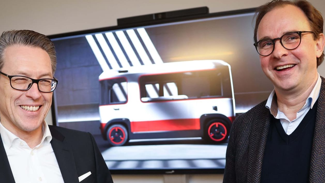 Marco Kollmeier, HOLON-Geschäftsführer (l) und Henrik Falk, Vorstandsvorsitzender der Hochbahn, haben am Montag das neue Hochbahn-Projekt vorgestellt. Marco Kollmeier, HOLON-Geschäftsführer (l) und Henrik Falk, Vorstandsvorsitzender der Hochbahn, haben am Montag das neue Hochbahn-Projekt vorgestellt.