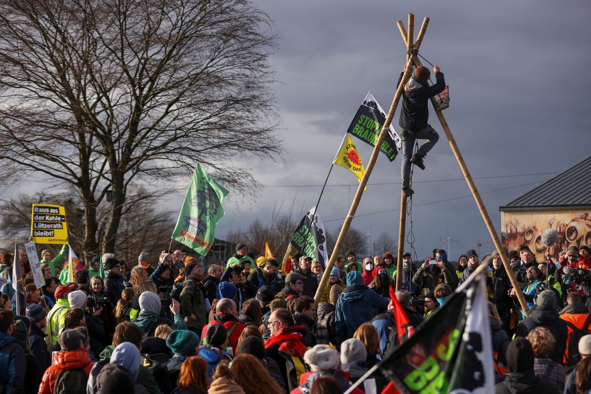 People demonstrate ahead of the evacuation of the German village of Luetzerath