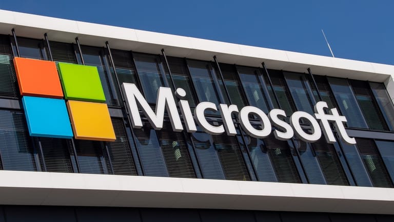 Nach Investitionen in Milliardenhöhe: Microsoft will in seinem Cloud-Dienst in Zukunft auch die Nutzung der Software ChatGPT anbieten.