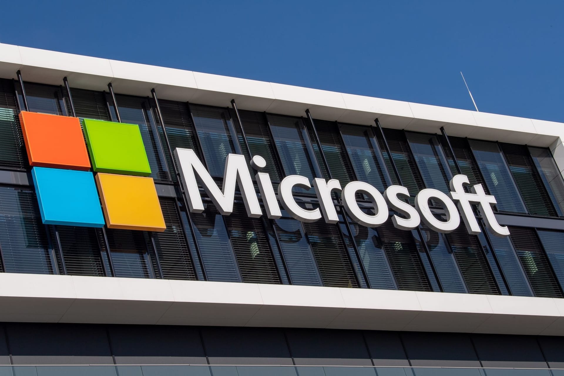 Nach Investitionen in Milliardenhöhe: Microsoft will in seinem Cloud-Dienst in Zukunft auch die Nutzung der Software ChatGPT anbieten.