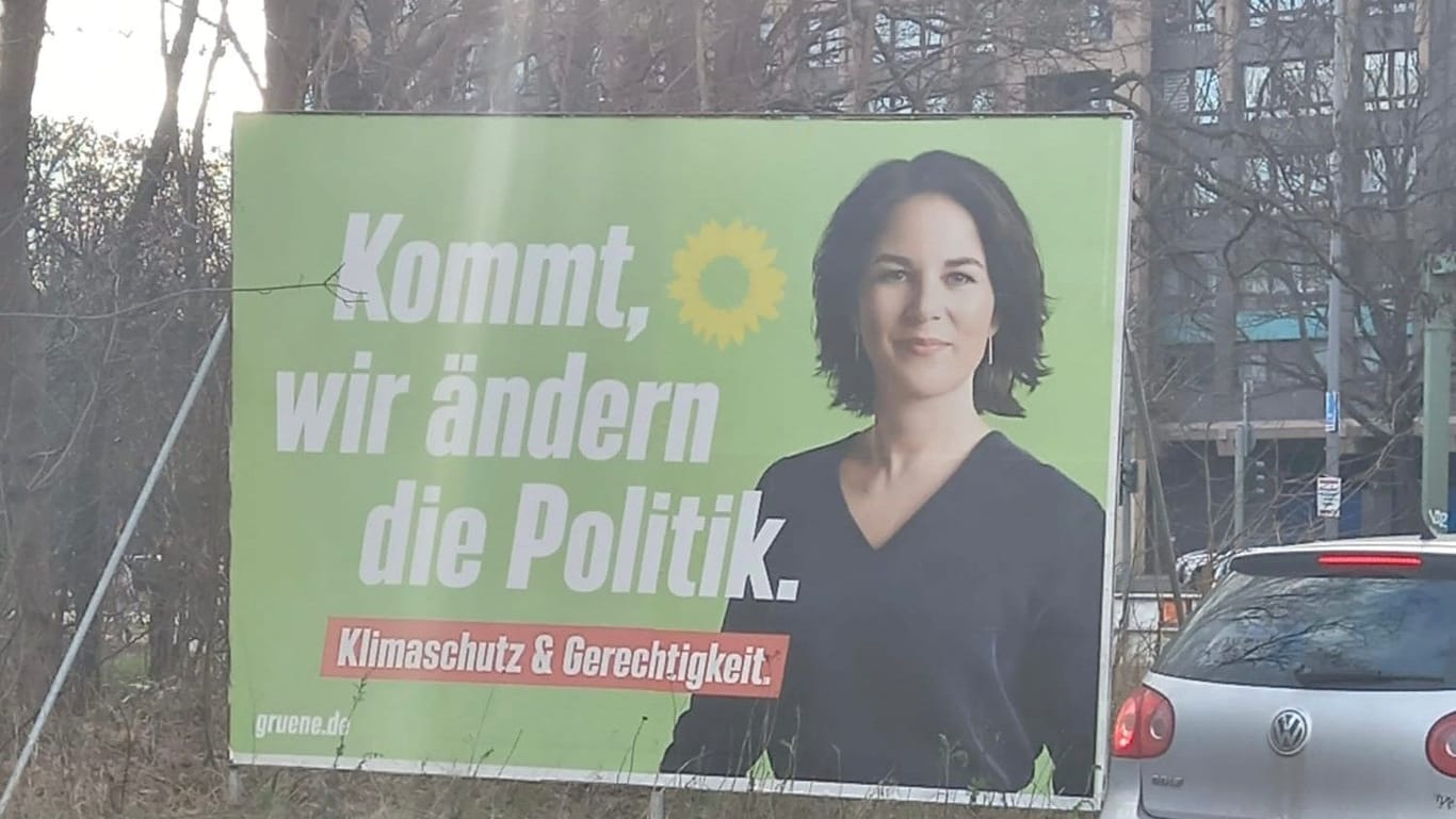 Annalena Baerbock: Das Wahlplakat von 2021 ist in Berlin erneut aufgetaucht.