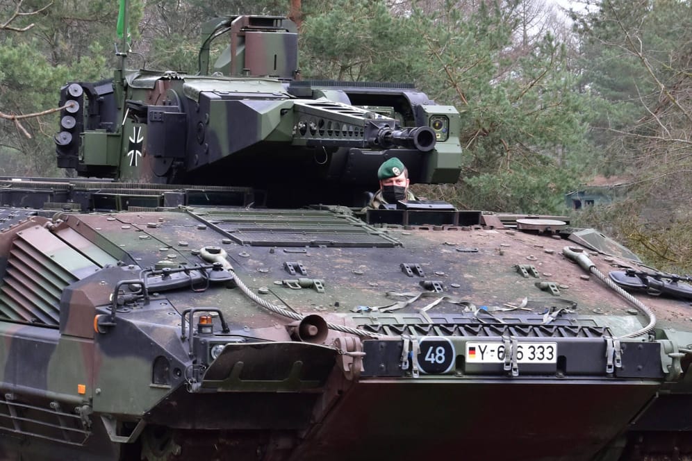 Schützenpanzer Puma (Archivbild): Bei einer Schießübung waren zuletzt alle 18 benutzten Exemplare des Panzers ausgefallen.