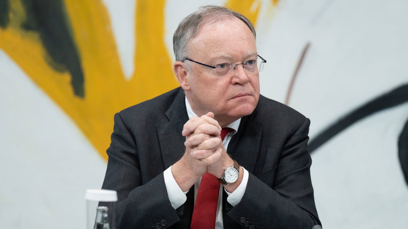 Niedersachsens Ministerpräsident Stephan Weil (Archivbild): Muss die Landtagswahl wiederholt werden?