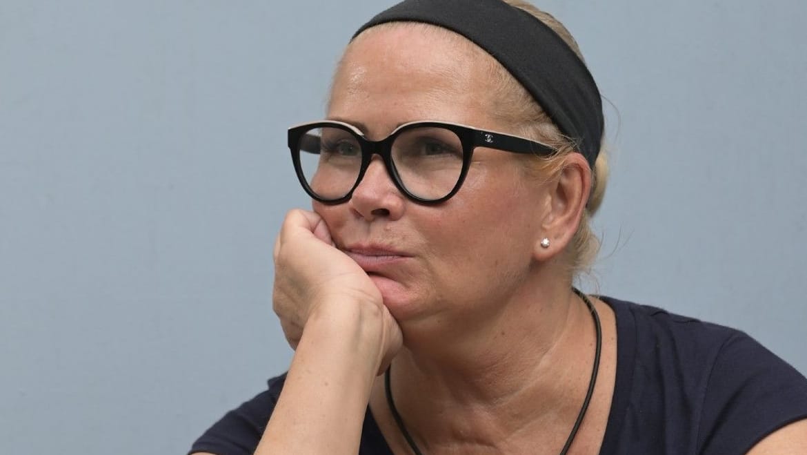 Claudia Effenberg: "Die meckert zu viel", sagt Gigi über die Designerin.