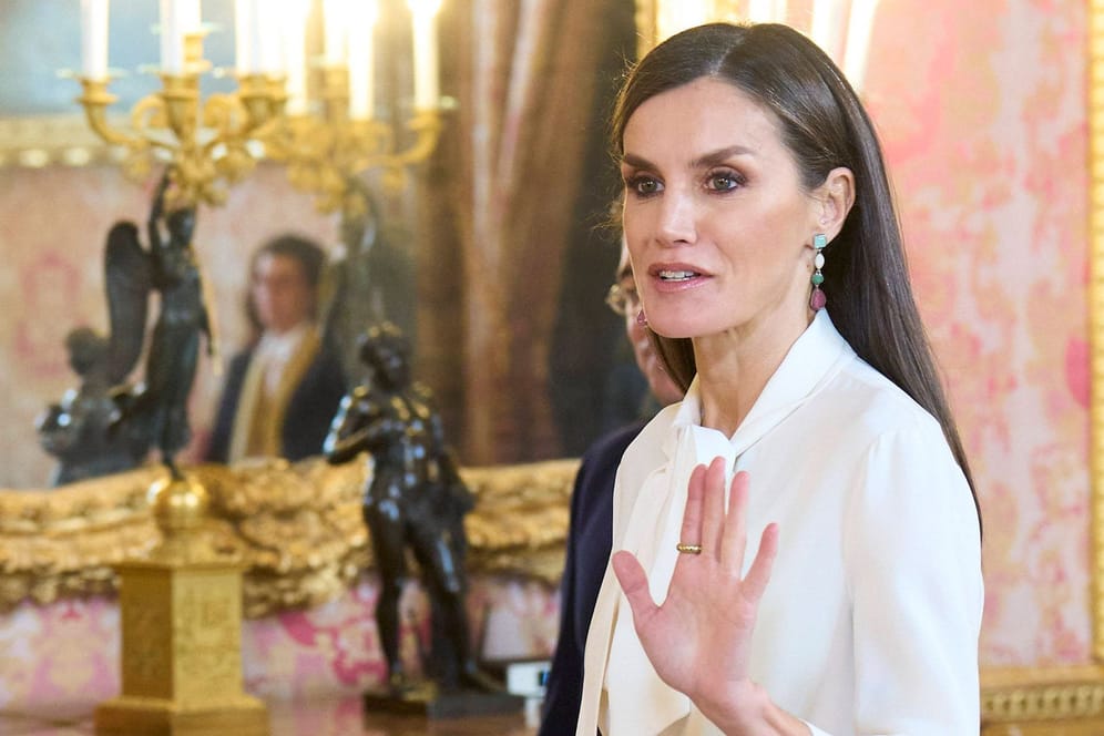 Königin Letizia nimmt am Empfang des Corps Diplomatique im Königspalast in Madrid teil.
