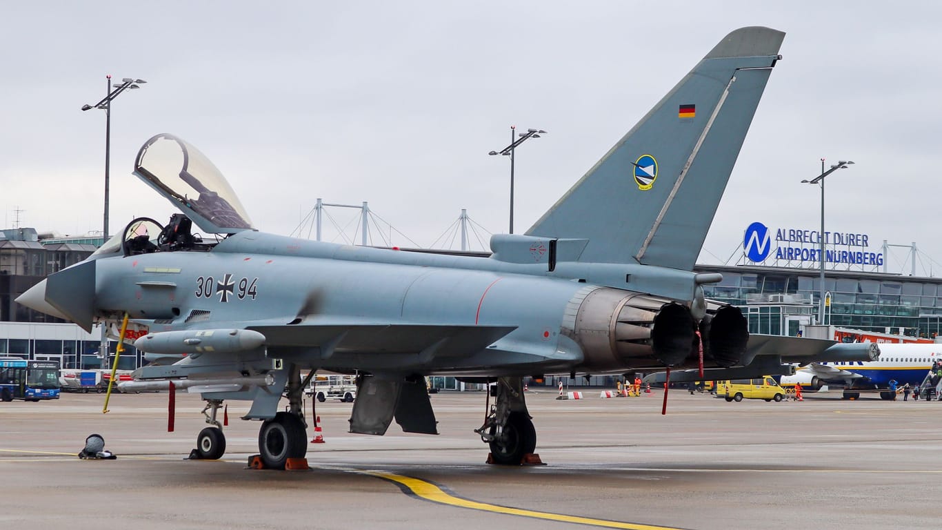 Seltener Anblick: Einer der beiden Eurofighter zu Gast in Nürnberg.
